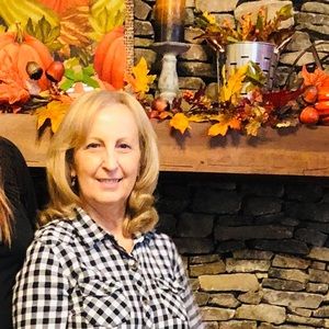 Meet your Posher, Joan